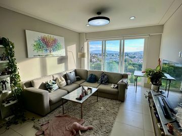 Venta de Departamento Amueblado en Vista Lomas