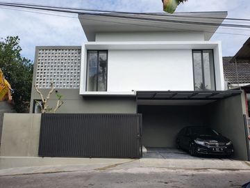 Rumah Baru Murah Mewah Luxury Full Furnish Di Jl. Kaliurang Km. 9