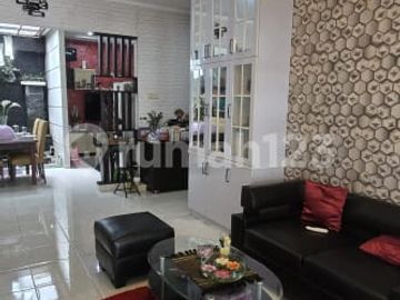 Rumah CASTILLA BSD CIty cluster dengan Club House, dekat Pasar Modern BSD