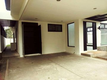 Three Bedrooms Two Storey House and Lot for Rent Located in