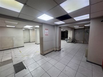 Local Comercial en arriendo en moneda a la calle