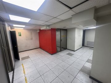 Local Comercial en arriendo en moneda a la calle