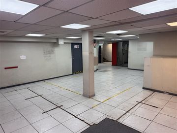 Local Comercial en arriendo en moneda a la calle