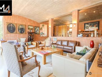 Casa en Venta en Álvaro Casanova con Carpay