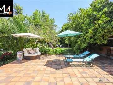 Casa en Venta en Álvaro Casanova con Carpay