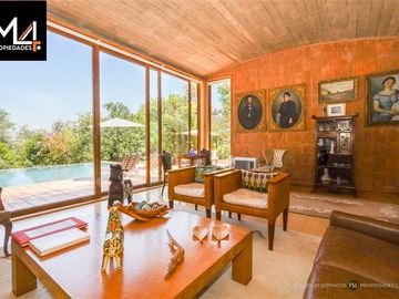 Casa en Venta en Álvaro Casanova con Carpay