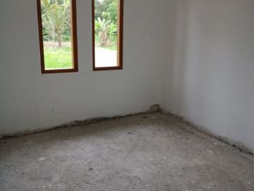 RUMAH MINIMALIS DALAM CLUSTER DI JALAN WATES
