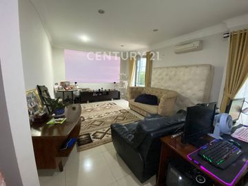 Rumah 2 Lantai Modern Strategis Cilandak Jakarta Selatan
