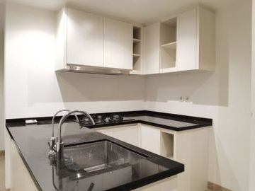 JUAL MURAH CEPAT APARTEMEN BRANZ TYPE 2BR SEMI FURNISH DI BSD
