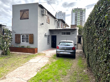 Venta de Departamento Tipo Casa de 3 Ambientes en Wilde Centro - Baradero al 6000