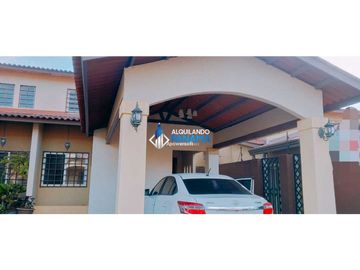 Se alquila hermoso duplex con opción a compra, en La Fontana, David.