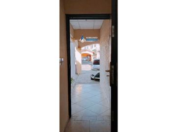 Se alquila hermoso duplex con opción a compra, en La Fontana, David.