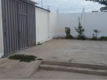 Casa de venta en Manta, zona norte