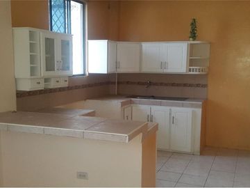 Casa de venta en Manta, zona norte