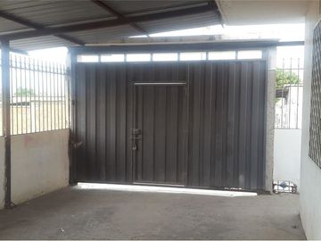 Casa de venta en Manta, zona norte