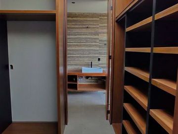 Hermosa Casa de Lujo en Arauca II CErca Olivos y Tec de MONTERREY
