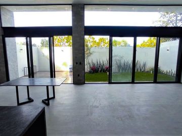 Hermosa Casa de Lujo en Arauca II CErca Olivos y Tec de MONTERREY