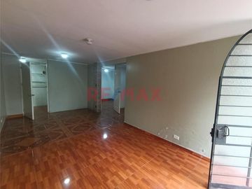 ¡En Alquiler: Chalet Completo De 4 Pisos Por Tottus Tusilagos En San Juan De Lurigancho!