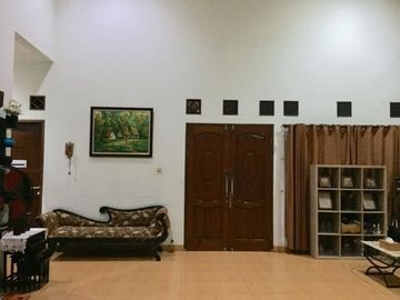 Rumah 2 Lantai Mezzanine, SHM, Griya Taman Cimanggu, Bogor
