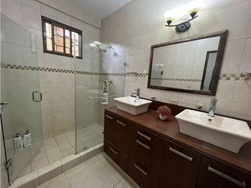 VENTA DE CASA EN ANCÓN
