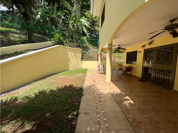 VENTA DE CASA EN ANCÓN