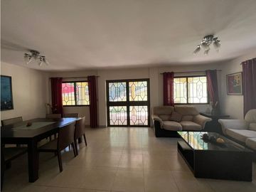 VENTA DE CASA EN ANCÓN
