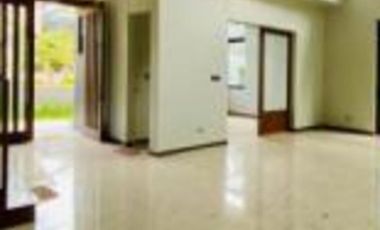 House for SALE in Ayala Heights Quezon City