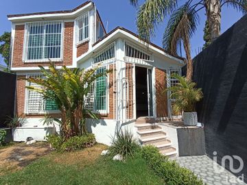 Casa en Venta en Acatlipa, en Temixco Morelos