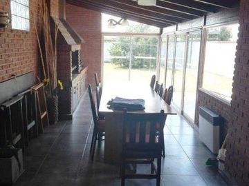Venta Chalet 6 Ambientes Garage Patio