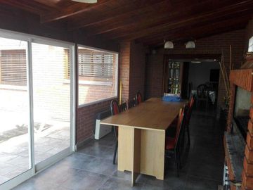 Venta Chalet 6 Ambientes Garage Patio