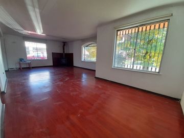 Casa en venta Villa Emmanuel, Chillán.
