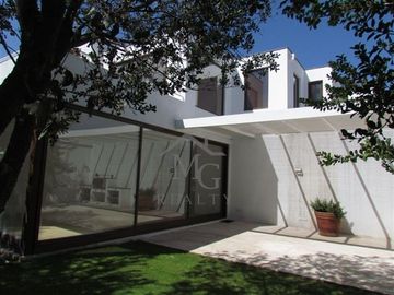 Casa en venta de 4 dorm. en Piedra Roja Colina