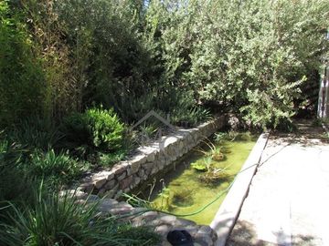 Casa en venta de 4 dorm. en Piedra Roja Colina