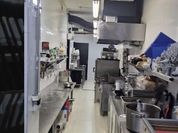 Derecho de Llaves Restaurant Primer Nivel Con Alcoholes