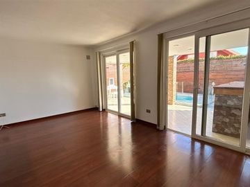 Casa en venta de 3D. Santa María del Peñon, Puente Alto