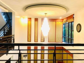 Fully Furnished Corner House for RENT or SALE with4 Bedrooms in Cutcut Angeles City