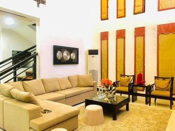 Fully Furnished Corner House for RENT or SALE with4 Bedrooms in Cutcut Angeles City