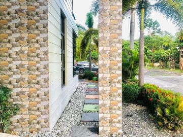 Fully Furnished Corner House for RENT or SALE with4 Bedrooms in Cutcut Angeles City