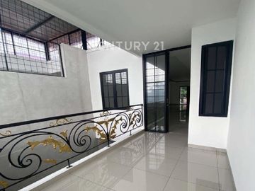 RUMAH 2 LANTAI + BASEMENT DI JAMBORE HARJA MUKTI SHM 4+1 KT