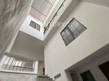 RUMAH 2 LANTAI + BASEMENT DI JAMBORE HARJA MUKTI SHM 4+1 KT