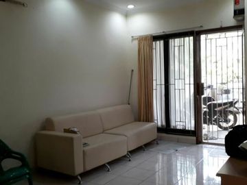 Rumah Nyaman di Cluster Aralia Harapan Indah Bekasi