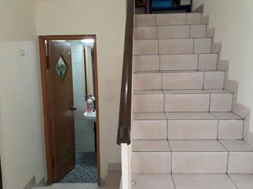 Rumah Nyaman di Cluster Aralia Harapan Indah Bekasi
