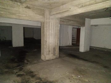 OPORTUNIDAD. VENDE: DEPOSITO, LOCAL, GARAJE, OFICINAS. EN PATERNAL- CAPITAL FEDERAL