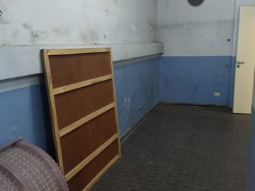 OPORTUNIDAD. VENDE: DEPOSITO, LOCAL, GARAJE, OFICINAS. EN PATERNAL- CAPITAL FEDERAL