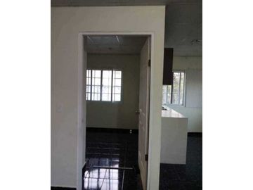 VENDO CASA EN ARRAIJAN CABECERA BARRIADA LA HACIENDA 2R