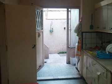 Casa PH en venta en Moron Centro