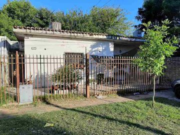 Casa en venta en Castelar Sur