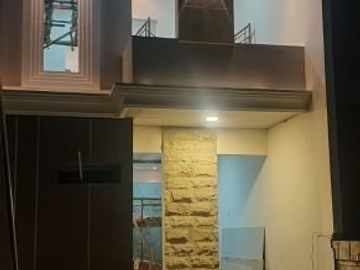 Rumah Baru 2 Lantai di Kutisari Bonus AC Harga Cuma 775 Juta
