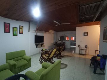 CASA EN VENTA BARRIO BUENAVISTA | 998