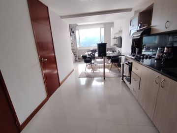 apartamento en arriendo en el poblado. Cod A9433856
